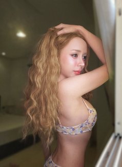 Lisa - Transsexual escort in Riyadh Photo 3 of 4