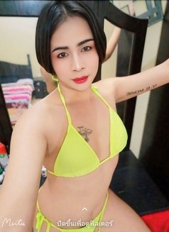 Lisa​ Thai - Transsexual escort agency in Dubai Photo 2 of 3