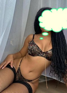 LISA - escort in Gurgaon Photo 5 of 7