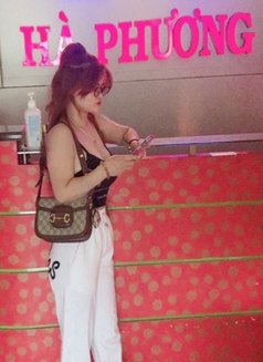 Lisa - puta in Hanoi Photo 9 of 9