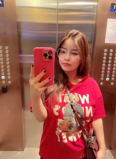 Lisa - escort in Hanoi Photo 8 of 9