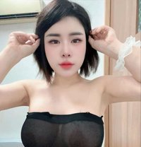 Lisa - escort in Singapore