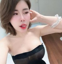 Lisa - escort in Singapore