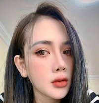 Lisa - escort in Singapore