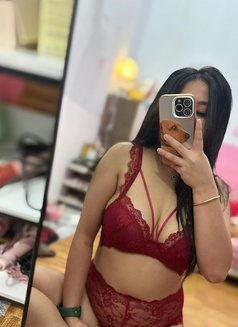 Lisa - escort in Yanbu Photo 1 of 5