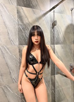 Lisa VIP massage Top & Bottom 🇹🇭🇰🇷 - Acompañantes transexual in Al Manama Photo 9 of 12