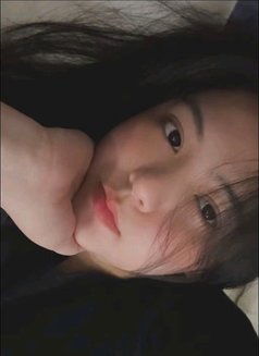 Lisaa - puta in Mumbai Photo 3 of 3