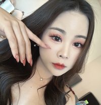 Lisajung - Transsexual escort in Tokyo