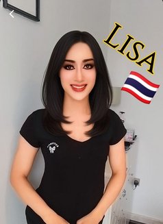 Lisala - masseuse in Muscat Photo 1 of 4