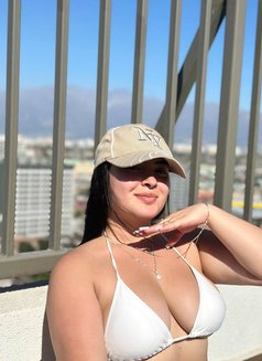 Lise - escort in Bangkok Photo 2 of 4