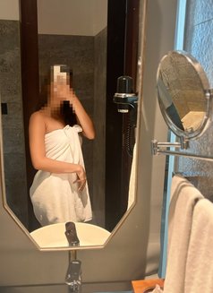 Lisha - escort in Colombo Photo 1 of 3