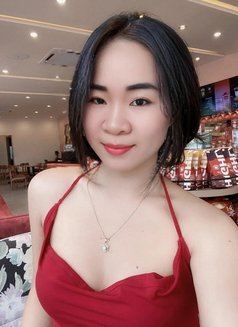 Lissa - escort in Jeddah Photo 1 of 4