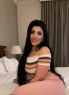 Lissa Juffai - escort in Al Juffair Photo 3 of 5