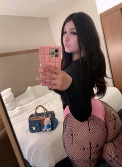 Lissa - escort in Riyadh Photo 1 of 3