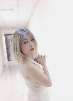 Lissa - escort in Şalālah Photo 2 of 4