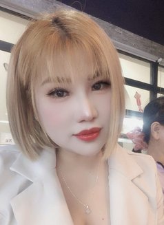 Lissa - escort in Şalālah Photo 3 of 4