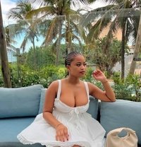 Kandy - escort in Noida