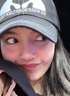 Lita - escort in Manila Photo 2 of 2