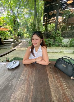 Lita - masseuse in Pattaya Photo 1 of 6