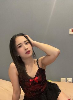 Lita from Thailand - puta in Riyadh Photo 7 of 9