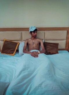 Little Bigbull - Male escort in Kolkata Photo 4 of 11