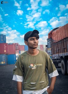 Little Bigbull - Male escort in Kolkata Photo 5 of 11