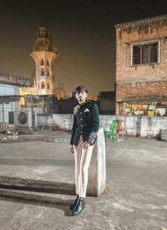 Little Bigbull - Male escort in Kolkata Photo 11 of 11