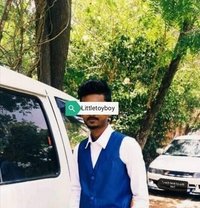 Littletoyboy - Male escort in Colombo