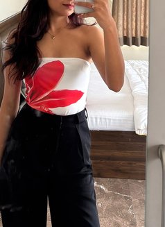 Liv - puta in Guwahati Photo 3 of 4