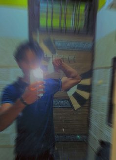 Liv - Male escort in New Delhi Photo 1 of 3