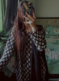 🦋Cam & Real meet🥂 ( independent) - puta in Hyderabad Photo 1 of 1