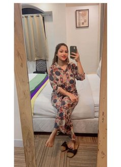 Live Cam Show And Real Meet GFE Special - puta in Chennai Photo 3 of 6