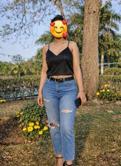 Live cam show, outcall, incall - escort in Pune Photo 5 of 7