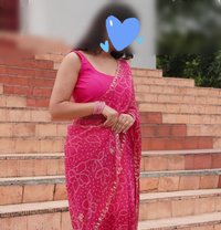 Live session & meet 🥰 - escort in Hyderabad