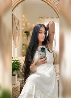 Live vc nd real fun with florina🩷 - Transsexual escort in Kolkata Photo 28 of 30