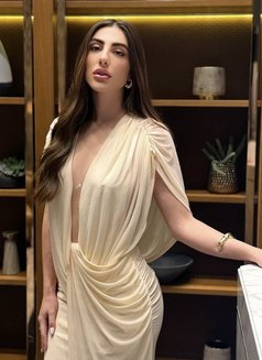 Livia - escort in Dubai Photo 6 of 10