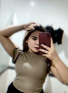 Livia Outcall Jakarta - puta in Jakarta Photo 2 of 3