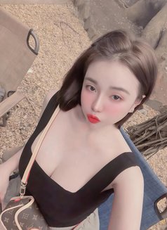 Livia - escort in Chennai Photo 5 of 5