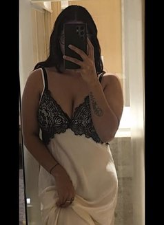 Living Alone Unmatched Pleasure - puta in Mumbai Photo 1 of 1