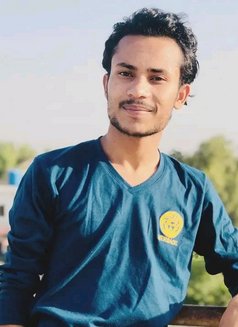 Living for Womens - Acompañantes masculino in Islamabad Photo 3 of 3