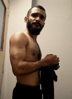 Livinglone - Male escort in Kolkata Photo 5 of 6