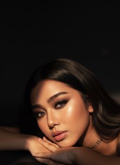 Liway - puta in Manila Photo 5 of 7