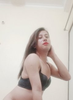 Liya Big Dick Xxx - Transsexual escort in New Delhi Photo 5 of 5