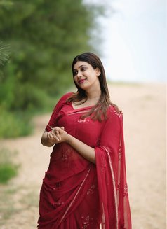 Liya.Mallu goddess is back XL - Transsexual escort in Dubai Photo 3 of 8