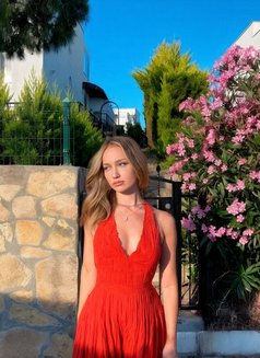 Maria - 🇷🇺 Real model from russia - puta in Bangkok Photo 9 of 9