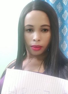 Liya - escort in Bangalore Photo 2 of 3