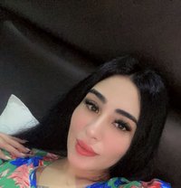 Liya - escort in New Delhi Photo 1 of 3