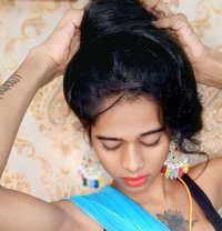 Liya Young Trans Model Queen - Acompañantes transexual in Chennai Photo 11 of 11