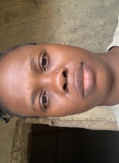 Liyah - escort in Lagos, Nigeria Photo 2 of 4