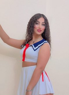 Liyan - puta in Muscat Photo 8 of 9